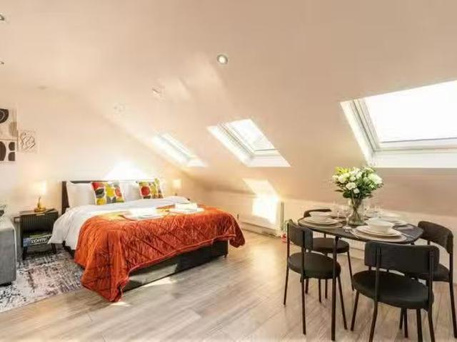 For Rent! 1 BR Mitcham Road, London