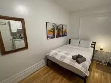 Just in! 1 BR Rue Drolet