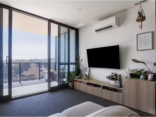 Cheap 1 BR Unit 1014/120 Eastern Valley Way, Belconnen Apartme.