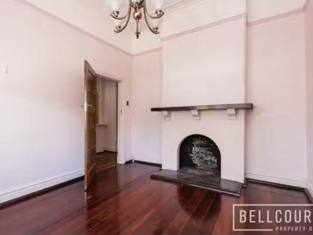 Nice 1 Jubilee Street, South Perth House for rent Listed by B.