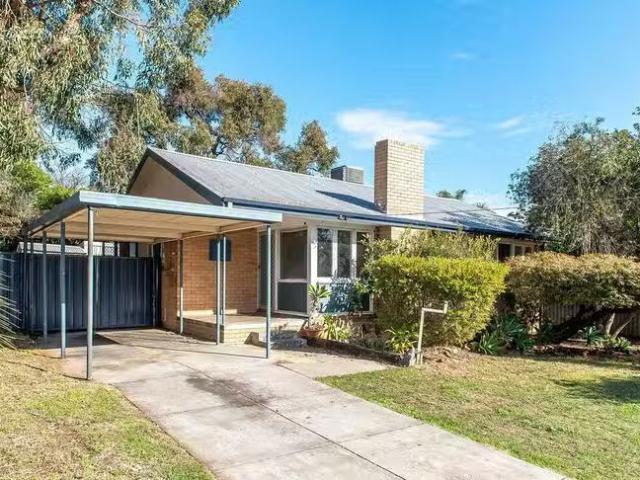 For Rent! 1 Lister Street, Swan View, WA 6056
