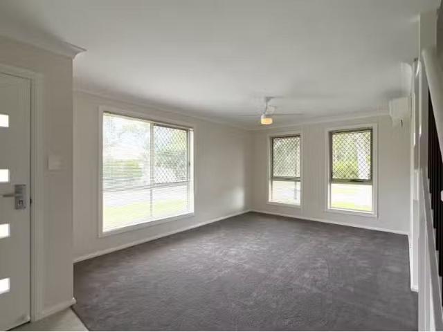 Unique 1 Matilda Avenue, TANILBA BAY House for rent Listed by.