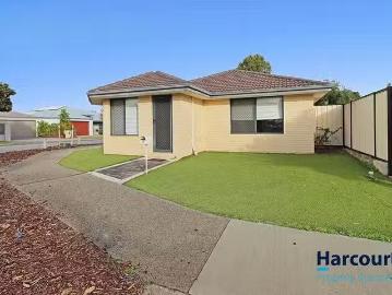 Charming 1 Yarra Promenade, Hammond Park, WA 6164