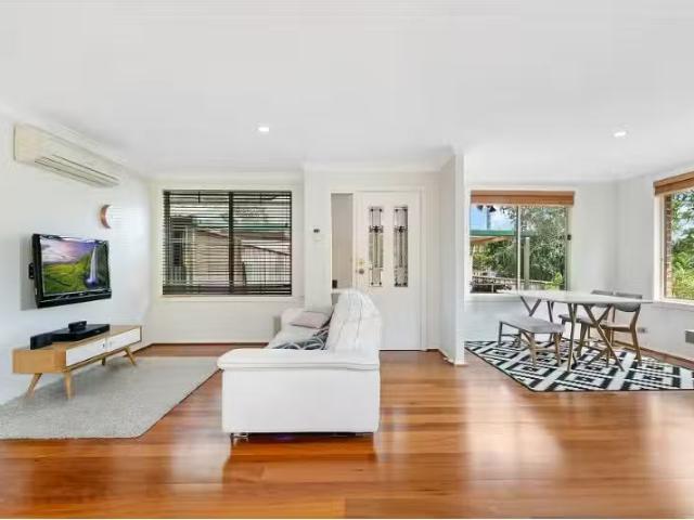 Nice 1a Dean Street, West Pennant Hills House for rent Listed.