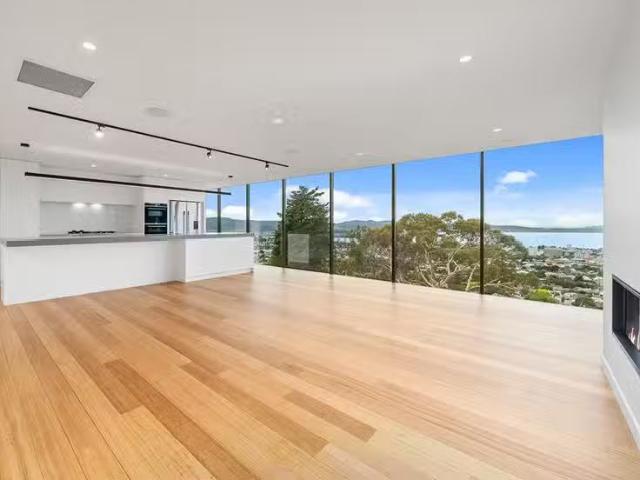 Nice 1a Fielding Drive, WEST HOBART House for rent Listed by.