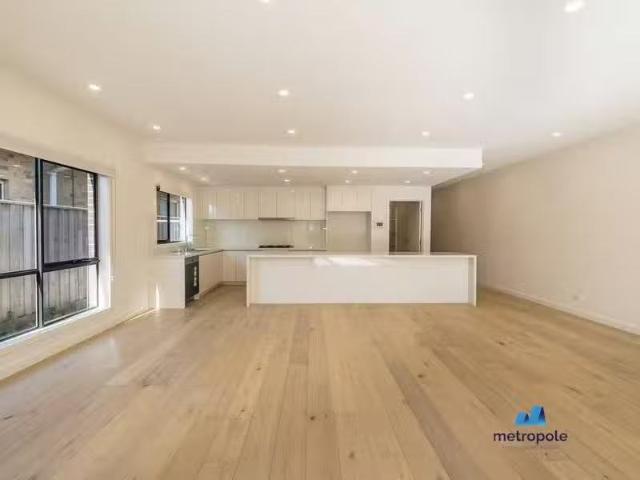 Charming 1B Marylin Court, Bentleigh East VIC 3165