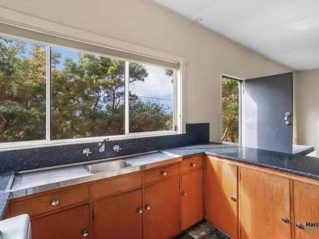 Nice 24317 Tasman Highway, St Helens, TAS 7216