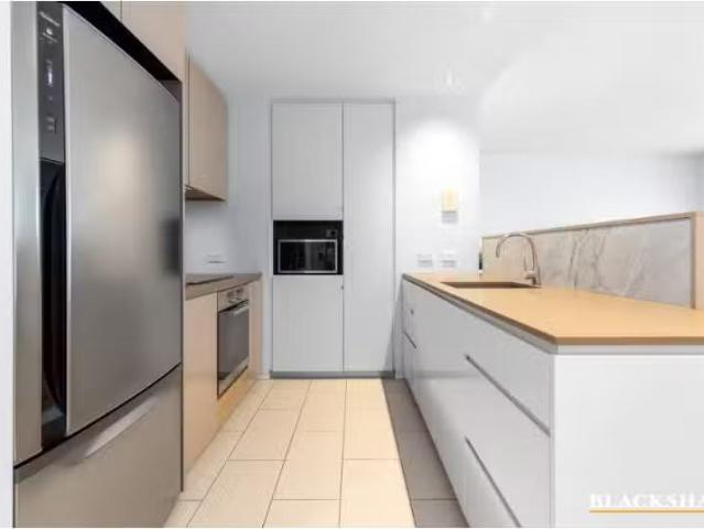 Nice 24/7 Sydney Avenue, Barton Apartment for rent Listed by.