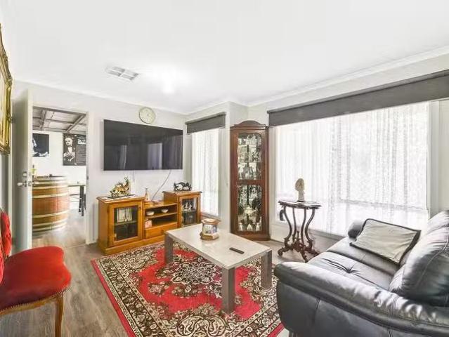 Nice 2/487 Salisbury Highway, Parafield Gardens, SA 5107