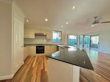 Just in! 24 Delia Ave, Budgewoi House for rent Listed by Heri.