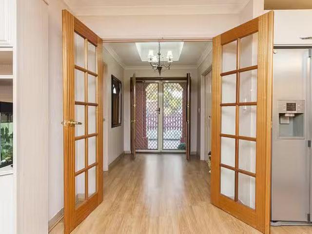 Rental! 2/4 Hillcrest Road, Kewdale, WA 6105