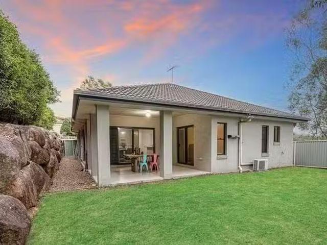 Just in! 24 Ridgeview Street, Carindale, QLD 4152