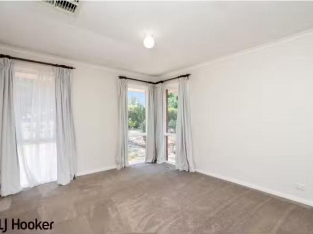 New 24 Starling Place, EVATT House for rent Listed by Melissa.