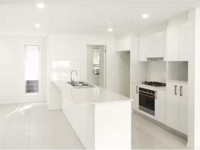 Unique 2/53 Cross Street, Corrimal Townhouse for rent Listed.