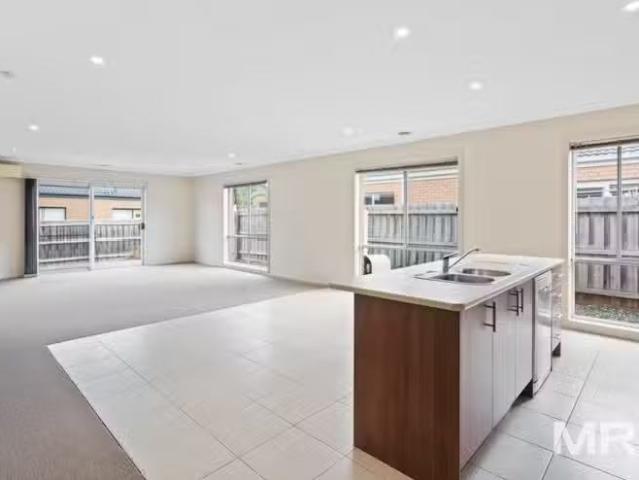 New 250 Boardwalk Boulevard, Point Cook VIC 3030