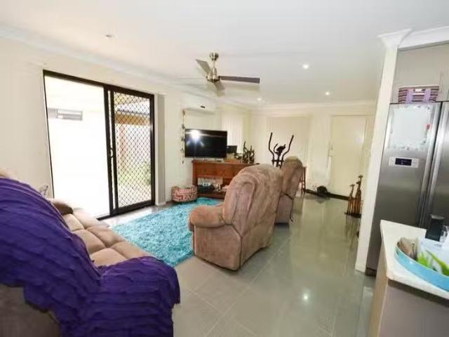 For Rent! 2/50 Kendalls Road, Avoca, QLD 4670