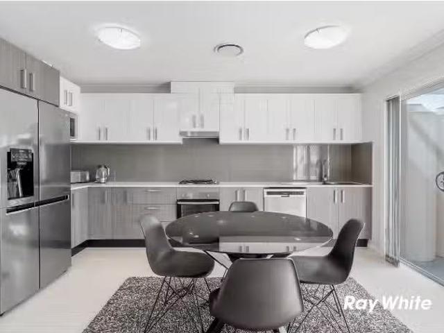 Unique 2/54 Waring Crescent, PLUMPTON Townhouse for rent List.