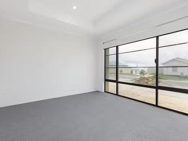 Deal! 25 Mayflower Avenue, Alkimos, WA 6038