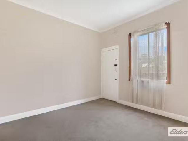 Deal! 25 Bridge Street, Coniston, NSW 2500