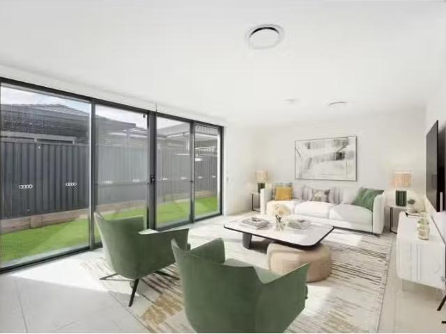 Unique 25 Cabbage Gum Avenue, Denham Court House for rent Lis.