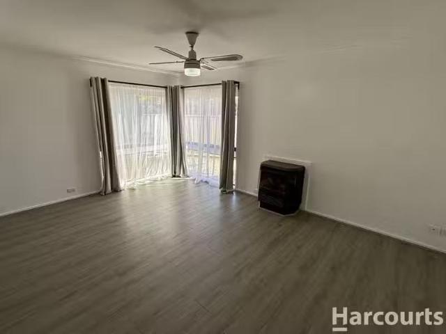 Deal! 25 Forsyth Avenue, HORSHAM, VIC 3400 House for Rent