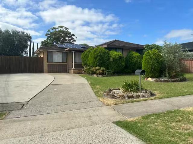 Just in! 25 partens Road, Wetherill Park NSW 2164