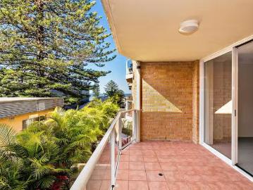 Charming 26/1 5 Collaroy Street, Collaroy, NSW 2097