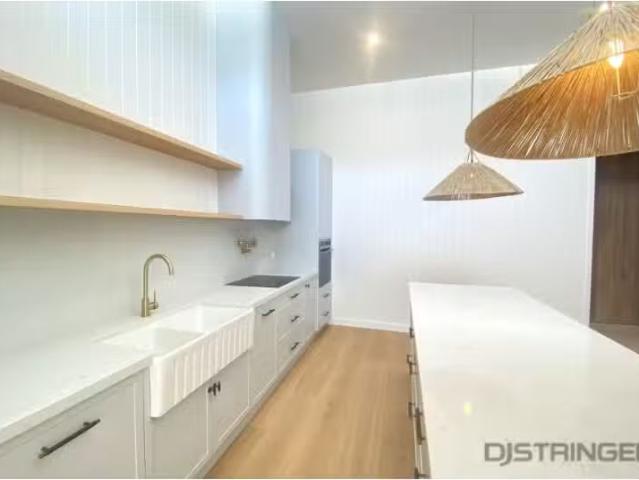 Just in! 2/66 70 Griffith Street, Coolangatta Apartment for re.