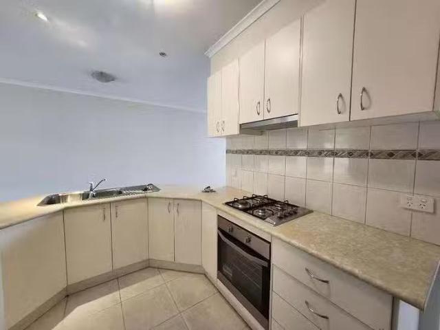 Charming 2/66 Margaret Street, Clayton, VIC 3168