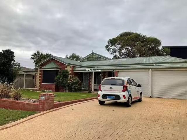 Charming 26 Adelaide Street, West Beach, WA 6450
