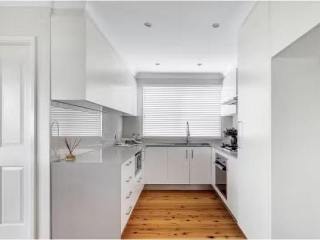 Charming 26 Gladswood Avenue, South Penrith House for rent Li.