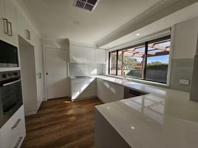 Deal! 26 Sir Donald Bradman Drive, BOWRAL House for rent List.