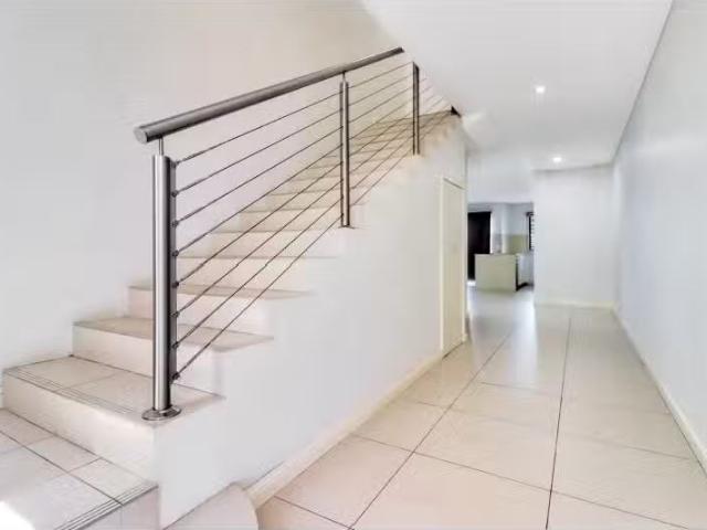 Cozy 2/78 O'ferrals Road, Bayview Townhouse for rent Listed b.