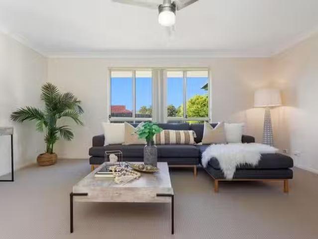 Rental! 27 Oleosa Close, Moggill, QLD 4070