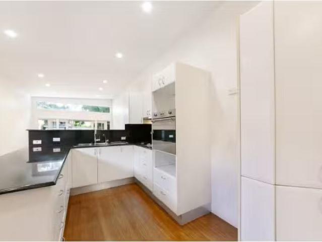 Cozy 27 Hornsey Street, Rozelle Townhouse for rent Listed by.