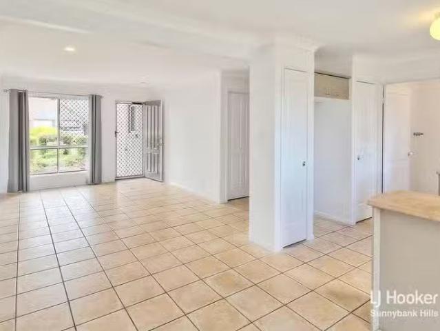 Cozy 28/1 Daintree Drive, Parkinson, QLD 4115