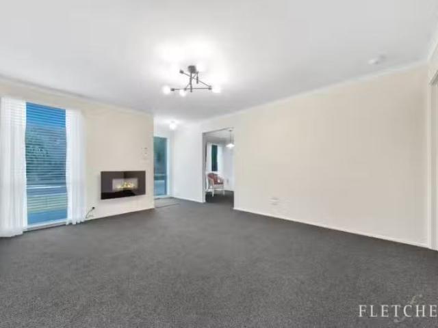 Charming 28 Manson Drive, Melton South VIC 3338 House For Le.