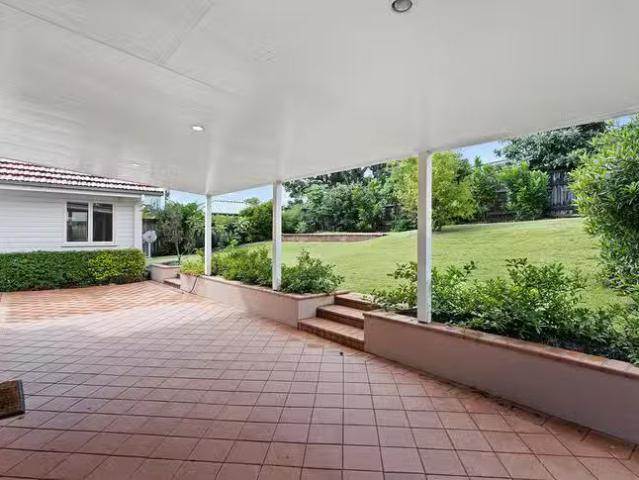 Deal! 28 Garema Street, Indooroopilly, QLD 4068