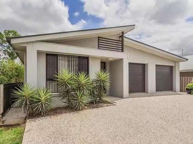 Rental! 2/8 Pendragon Street, Raceview, QLD 4305