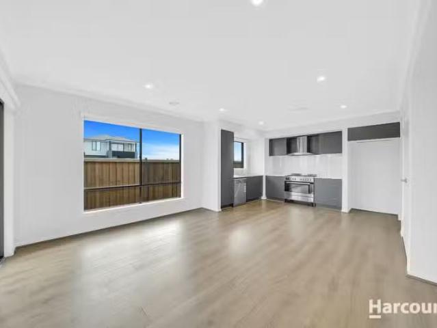 For Rent! 28 Tolkien Drive, MAMBOURIN, VIC 3024 House for Rent