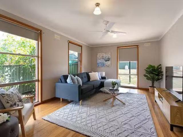 Unique 28 Truscott Avenue, California Gully, VIC 3556