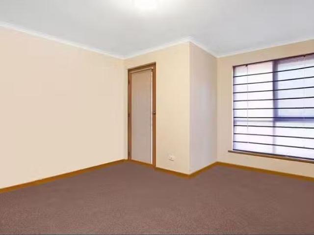 Just in! 2/8 Wallala Avenue, Park Holme, SA 5043