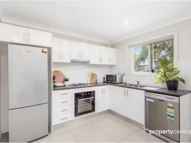 Charming 28A Valleyview Crescent, WERRINGTON DOWNS House for r.