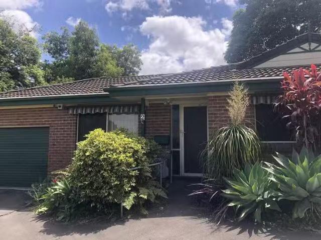 Just in! 2/8A Wade Street, Figtree, NSW 2525