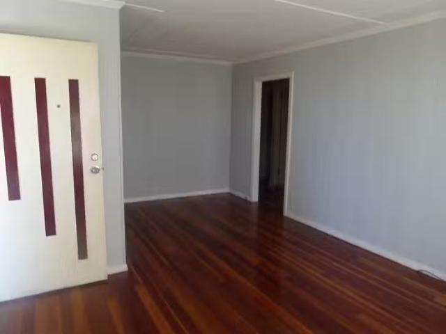 Just in! 29 Edwards Street, Eastern Heights, QLD 4305