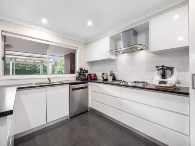 Rental! 29 Kallioota St, Alfredton VIC 3350 House For Lease