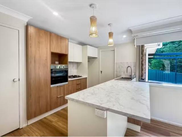 Charming 29 Luchetti Avenue, Hazelbrook House for rent Listed.