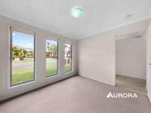 Cozy 2/9 Pistachio Court, Birkdale, QLD 4159
