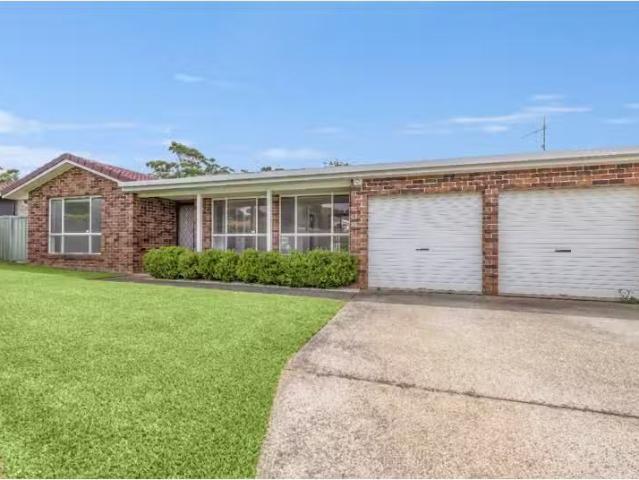 Charming 201 Granite Street, Port Macquarie House for rent Li.