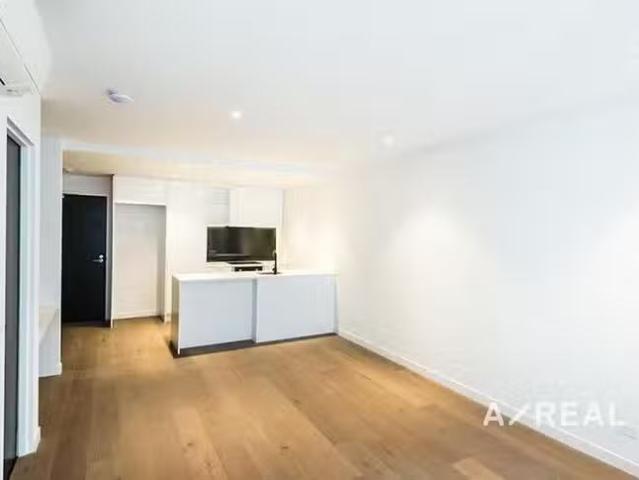 Deal! 202/22 Barkly Street, Brunswick East, VIC 3057